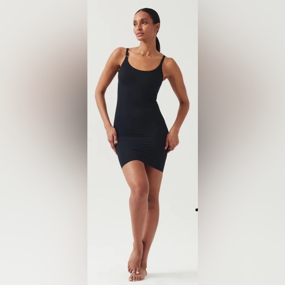 Assets By Spanx Other - ASSETS BY SPANX Sz L Medium Compression Adjustable Straps Slip Shapewear